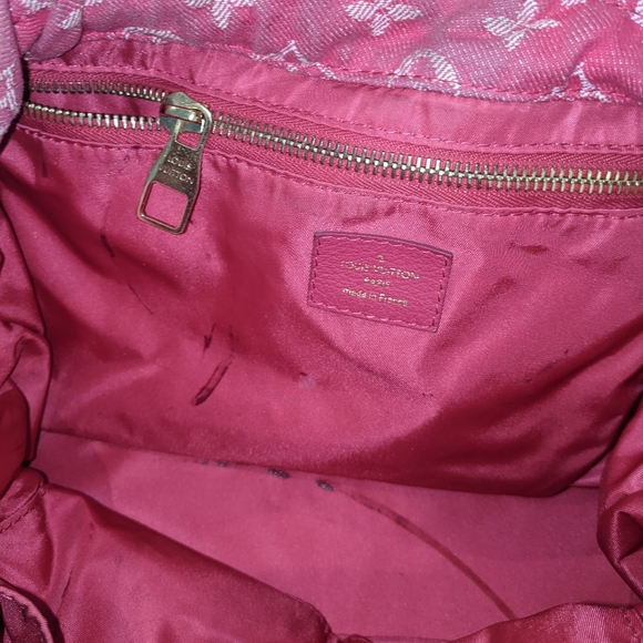 Louis Vuitton: Denim Noefull MM Monogram Tote - Picture 6 of 14